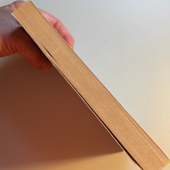 📚2/$6 A Swiftly Tilting Planet #3 in the Time Quintet Series - Picture 4 of 12